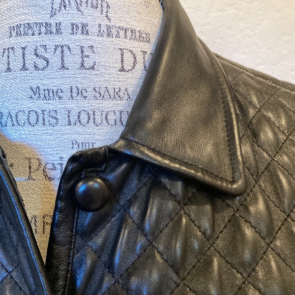 Kenneth Cole black leather women’s jacket - Picture 3 of 7